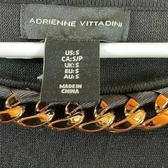 Adrienne Vittadini Women’s beautiful sweater. Size small. - Picture 3 of 8